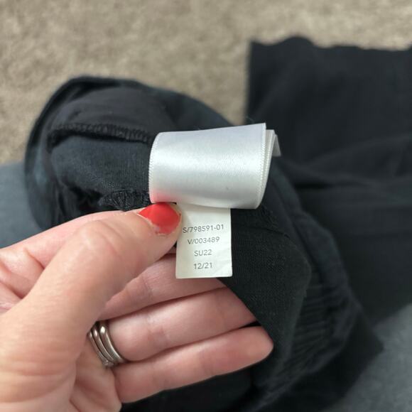 Athleta Women's Black Playa Linen Wide Crop
Pants Sz SP Essential - Picture 11 of 11